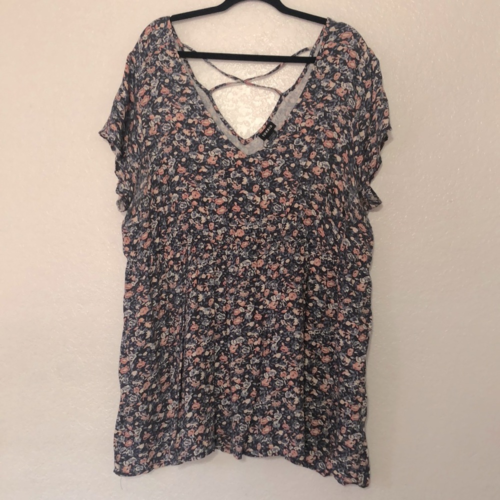 Torrid Cross Strap Back Floral Print Babydoll Tunic Style Top Blouse